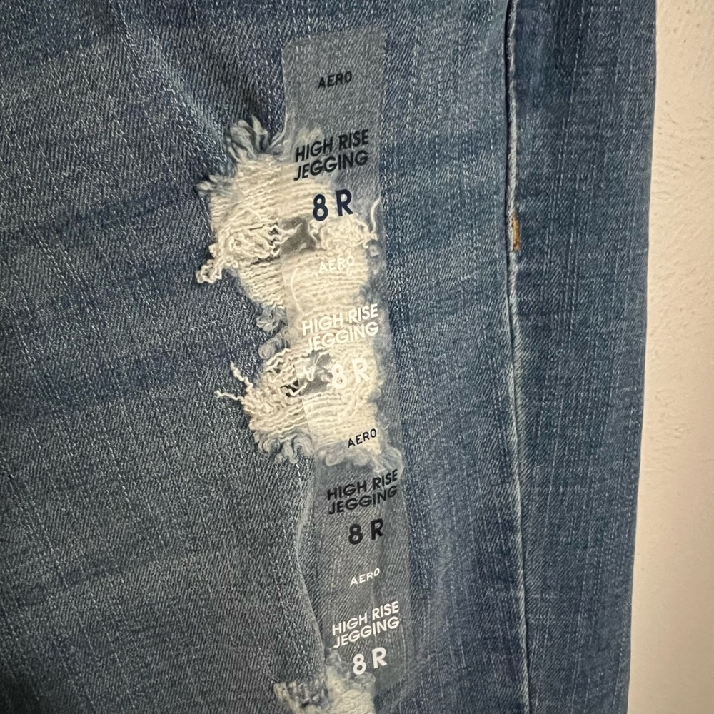 AEROPOSTALE Classic High Rise Jegging with Distressing Medium Wash Womens Sz 8 - Picture 2 of 6